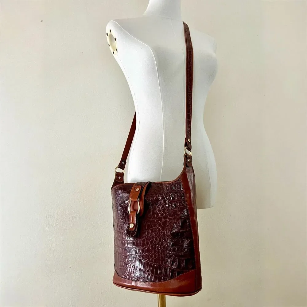 VTG 70s Saks Fifth Avenue Made in Italy Croc Embossed Leather Medium Bucket Bag